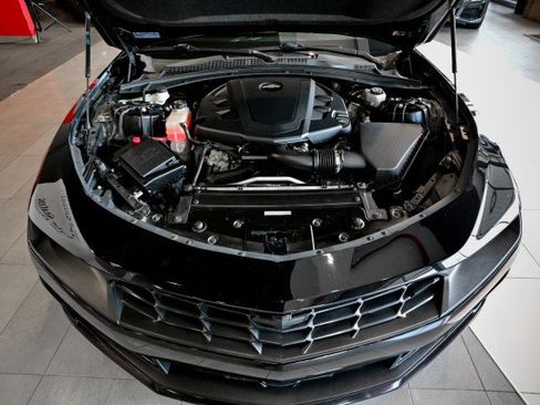 Used 2021 Chevrolet Camaro LT w/ 1LE Track Performance Package image 39