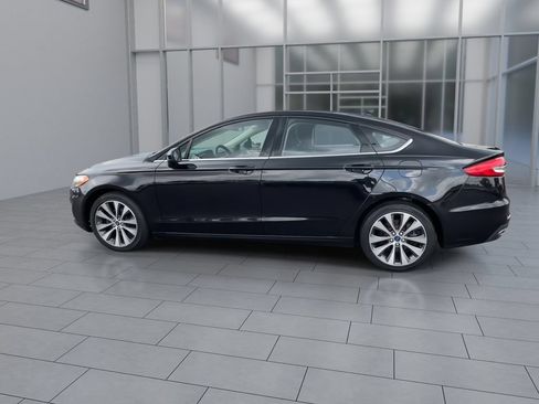 Used 2020 Ford Fusion SE AWD/4WD image 5