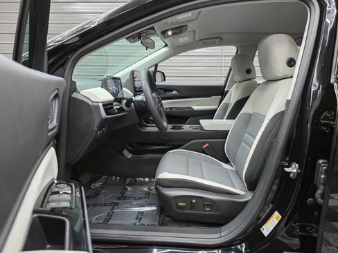 Used 2025 Honda Prologue EX image 14