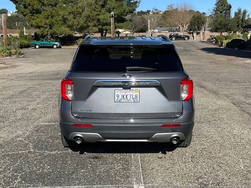 Used 2021 Ford Explorer Limited w/ Equipment Group 301A image 5