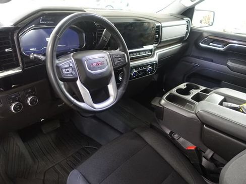 Used 2023 GMC Sierra 1500 SLE AWD/4WD image 10