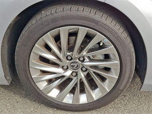 Used 2023 Lexus ES 350 Ultra Luxury image 9