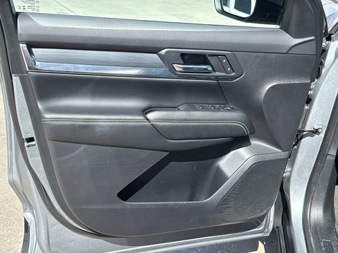 Used 2025 GMC Terrain Elevation FWD image 12
