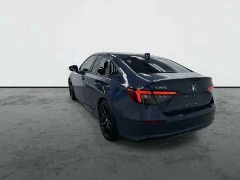 Used 2025 Honda Civic Sport image 2