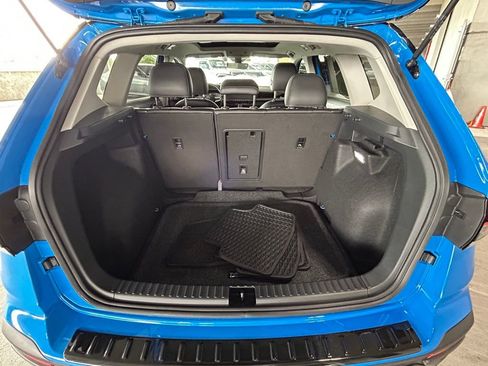 Used 2025 Volkswagen Taos SE image 42