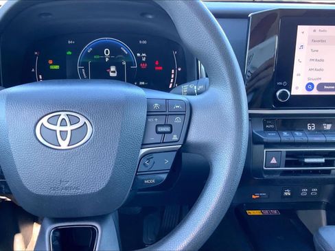 Used 2025 Toyota Camry LE FWD image 24