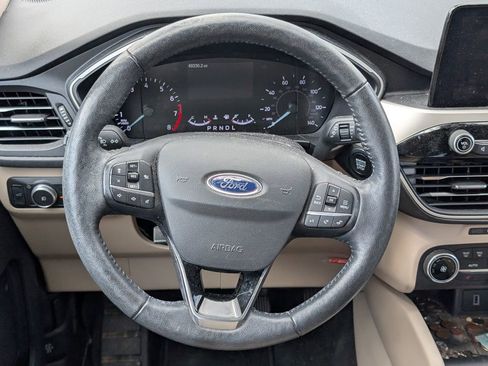 Used 2020 Ford Escape SEL image 11