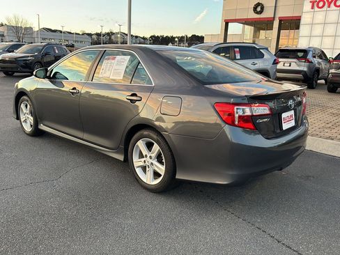 Used 2012 Toyota Camry SE image 3