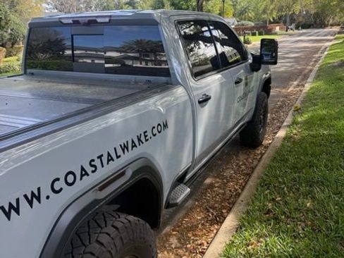 Used 2024 GMC Sierra 2500 AT4X w/ AT4X AEV Edition image 3