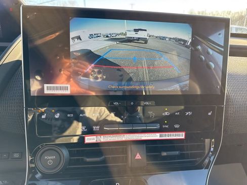 Used 2025 Toyota bZ4X AWD w/ Weather Package image 22