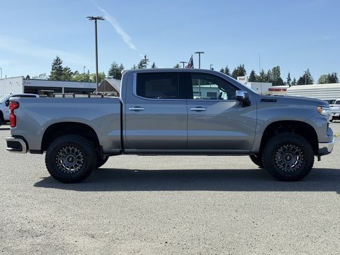 New 2026 Chevrolet Silverado 1500 LTZ w/ LTZ Premium Package AWD/4WD image 6