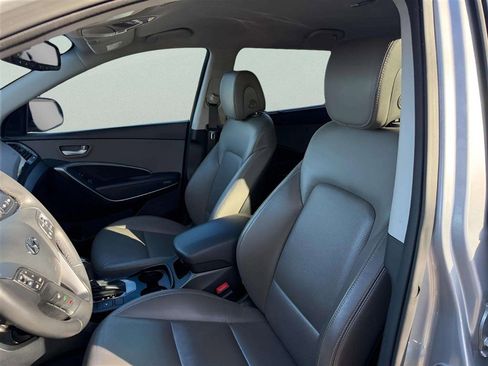 Used 2016 Hyundai Santa Fe Limited FWD image 10