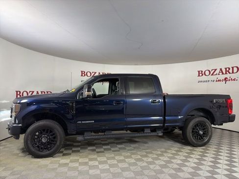 Certified 2022 Ford F250 Lariat w/ Black Appearance Package image 5