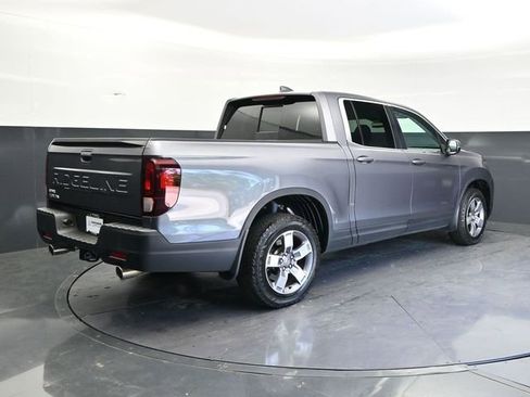 Certified 2024 Honda Ridgeline RTL image 5