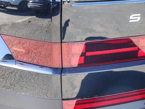 New 2026 Hyundai Santa Fe SE image 9