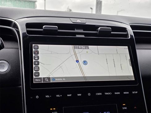 Used 2022 Hyundai Santa Cruz Limited image 14