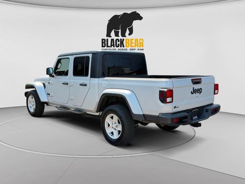 Used 2022 Jeep Gladiator Sport AWD/4WD image 5