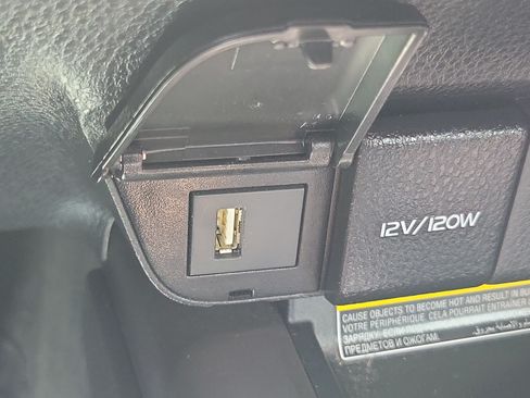 Used 2021 Toyota Camry XSE FWD image 32