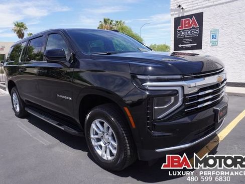 Used 2025 Chevrolet Suburban LT RWD image 59