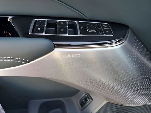 New 2026 Cadillac Lyriq Signature Luxury image 29