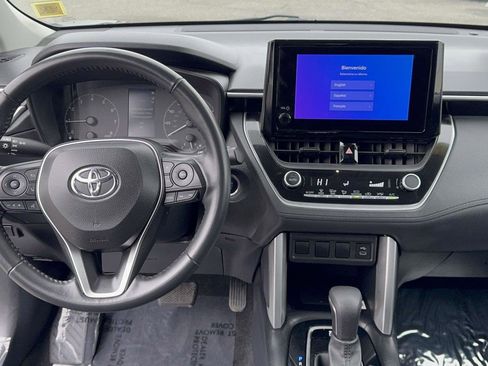 Certified 2023 Toyota Corolla Cross LE image 12