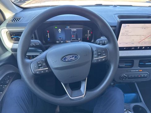 New 2025 Ford Maverick XLT image 14