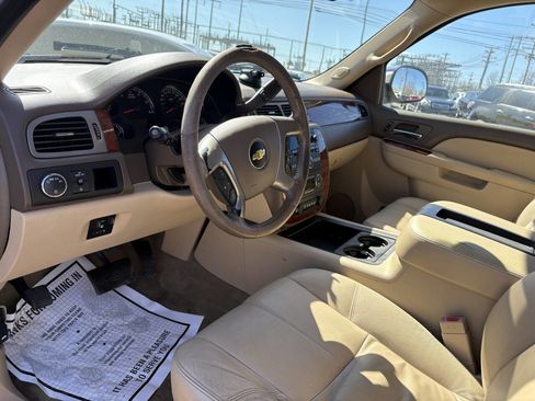 Used 2013 Chevrolet Suburban LT w/ All-Star Edition image 25