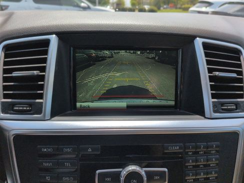 Used 2015 Mercedes-Benz ML 350 4MATIC image 19