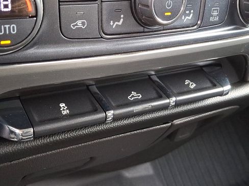 Used 2018 Chevrolet Silverado 1500 LT w/ All Star Edition image 24