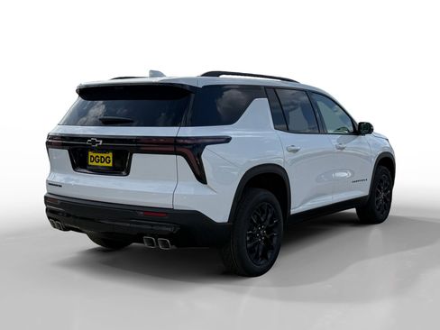 New 2026 Chevrolet Traverse LT FWD image 5