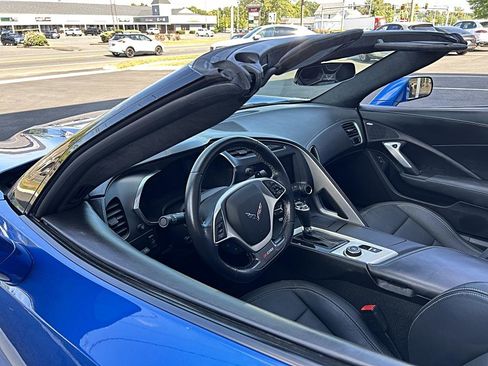 Used 2015 Chevrolet Corvette Z06 w/ 3LZ Preferred Equipment Group image 23
