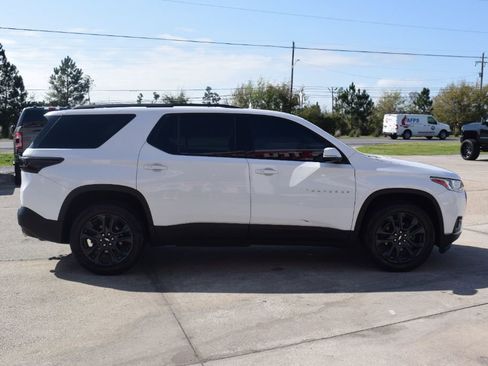 Used 2019 Chevrolet Traverse RS image 3