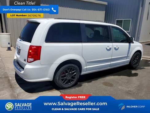 Used 2014 Dodge Grand Caravan SXT w/ Rear Park Assist Package FWD image 4