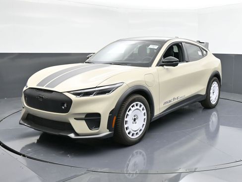 New 2025 Ford Mustang Mach-E GT image 4