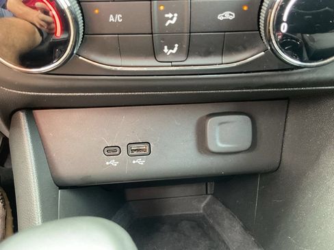 Used 2025 Buick Encore GX Preferred FWD image 22