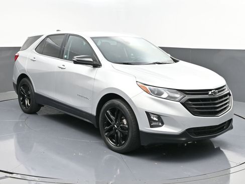 Certified 2020 Chevrolet Equinox LT w/ Sport Edition image 3