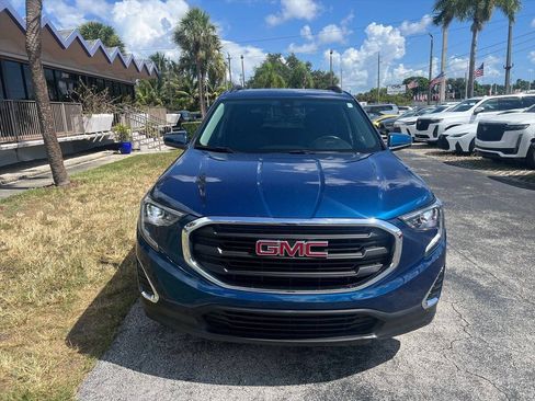 Used 2021 GMC Terrain SLE w/ Driver Convenience Package AWD/4WD image 3
