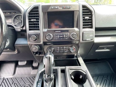Used 2018 Ford F150 XLT w/ Equipment Group 302A Luxury AWD/4WD image 13