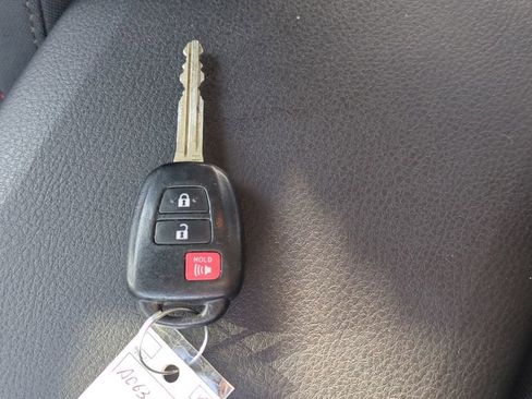 Used 2021 Toyota Tacoma SR5 RWD image 26