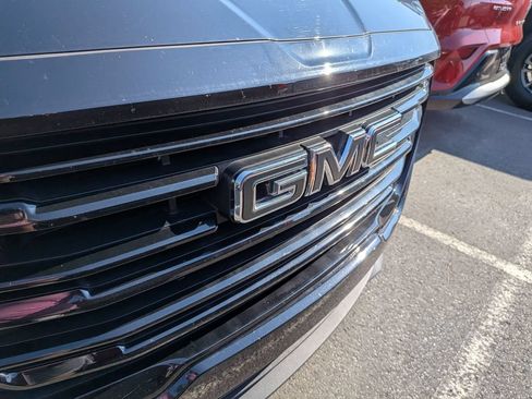 Used 2023 GMC Terrain SLT w/ Elevation Edition FWD image 15