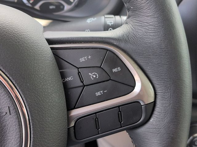 Used 2022 Jeep Renegade Limited AWD/4WD image 18