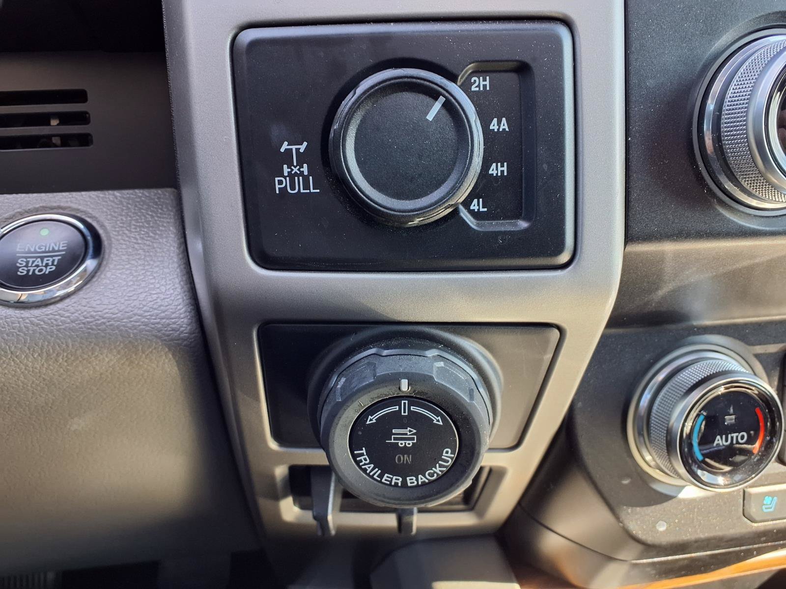 Used 2020 Ford F150 Lariat w/ Equipment Group 502A Luxury AWD/4WD image 10