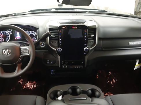 Used 2026 RAM 2500 Big Horn AWD/4WD image 32