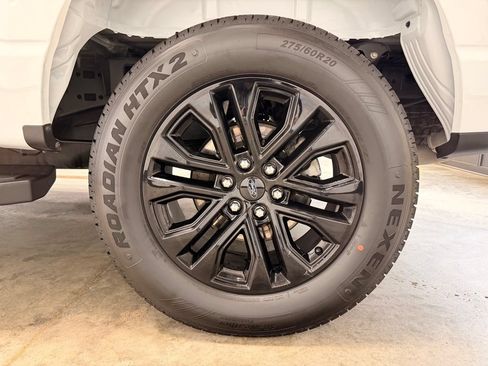 Used 2024 Ford F150 Lariat w/ Equipment Group 502A High AWD/4WD image 11