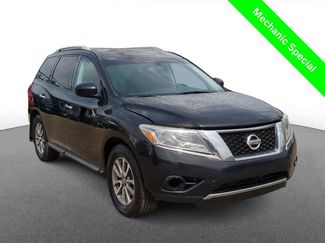 Used 2013 Nissan Pathfinder SV w/ Trailer Tow Pkg AWD/4WD video 2
