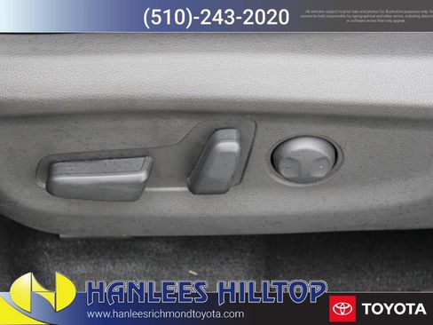 Used 2023 Hyundai Kona SE image 13