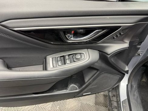 Used 2022 Subaru Outback Limited AWD/4WD image 15