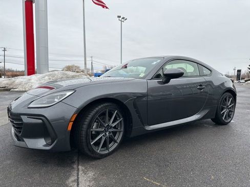 Used 2024 Subaru BRZ Limited image 3