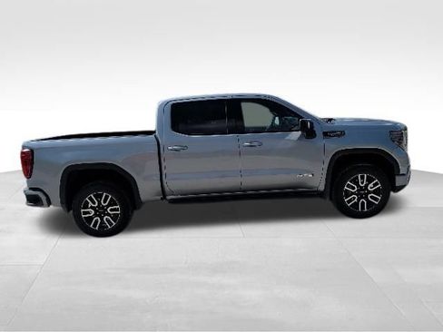 Used 2024 GMC Sierra 1500 AT4 w/ Technology Package AWD/4WD image 2