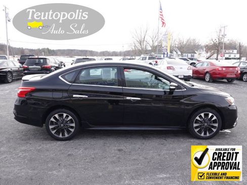 Used 2019 Nissan Sentra SR FWD image 3